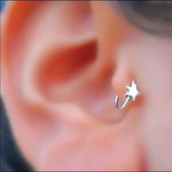⭐️925 Sterling Silver Star Nose Ring Cartilage Helix Tragus Rook Hoop Earring - Picture 1 of 13